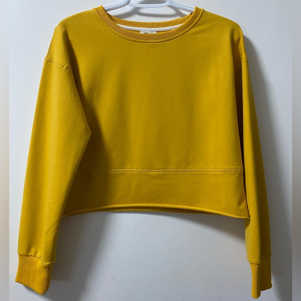 Zyia cutoff crew neck sweatshirt size m pre-own